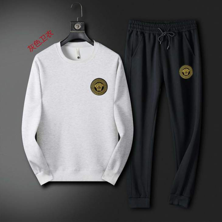 Picture of Versace Sweater Suits _SKUVersaceM-4XL11Lr0642858